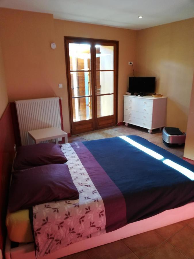 Chambres D'Hotes Le Clos Saint-Pierre-la-Palud Eksteriør bilde
